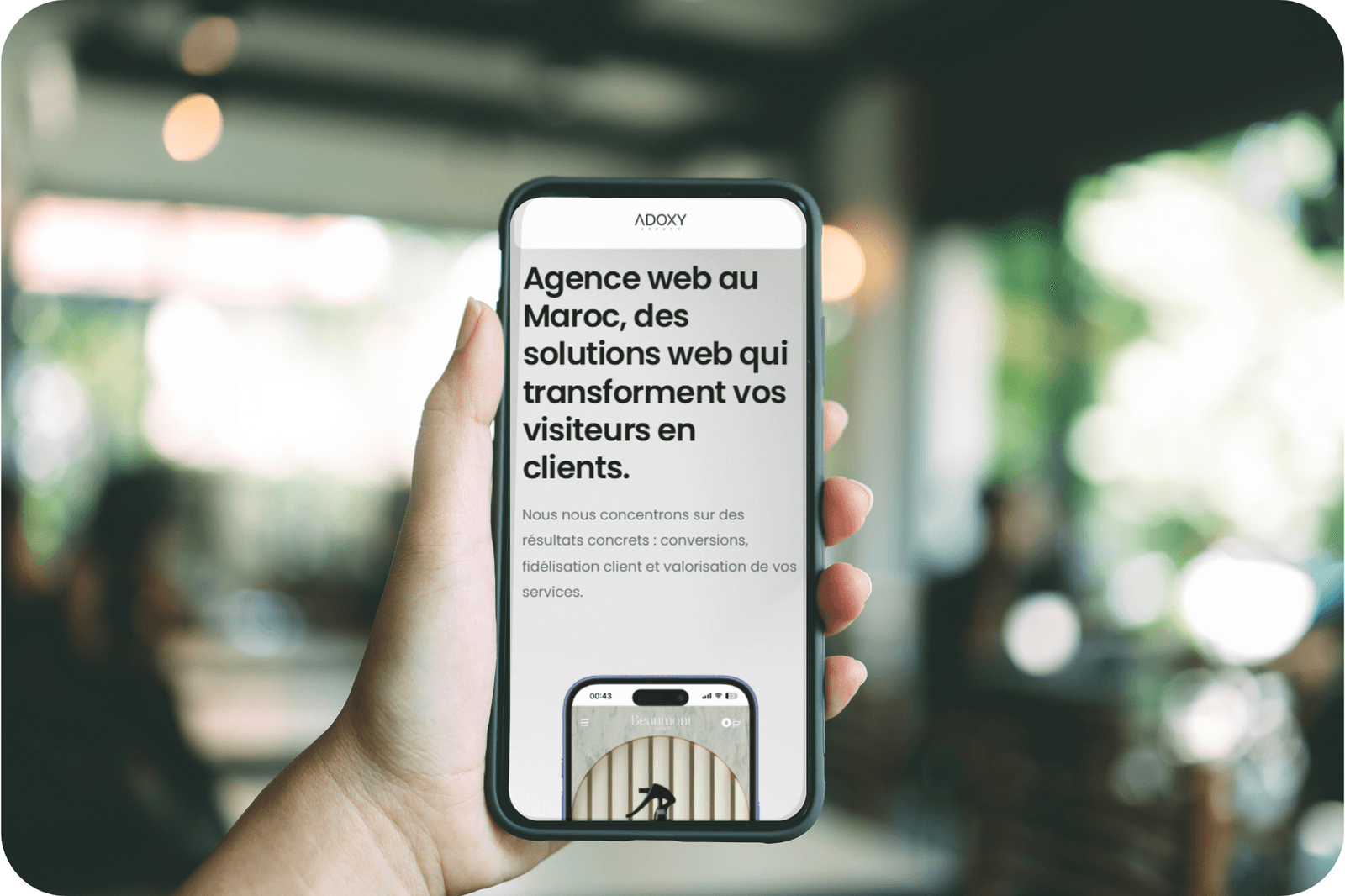 Smartphone présentant une application Adoxy